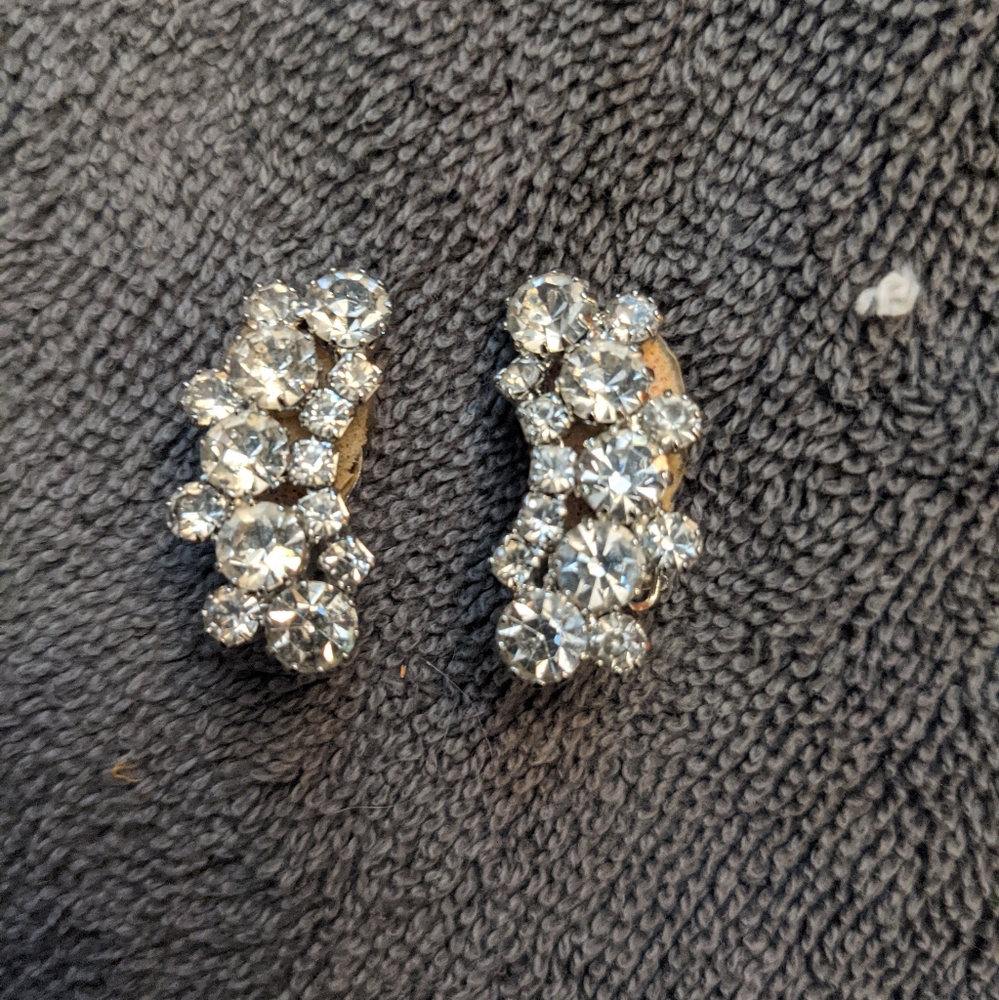 Vintage Weiss costume earings